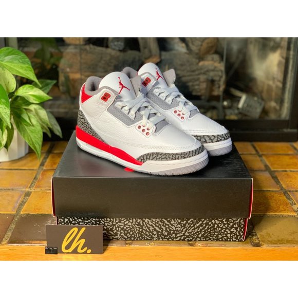 Youth 7y Air Jordan Retro 3 “Fire Red” Athletic Basketball Sneakers DM0967-160 - Picture 4 of 10